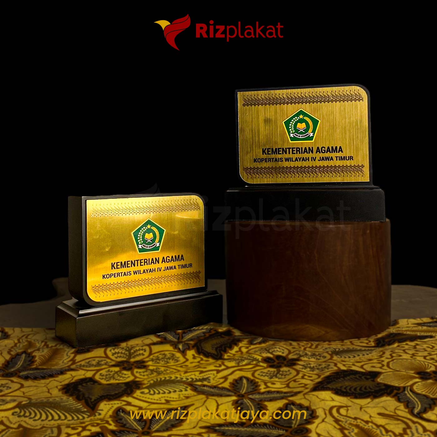 vandel kayu kementerian agama